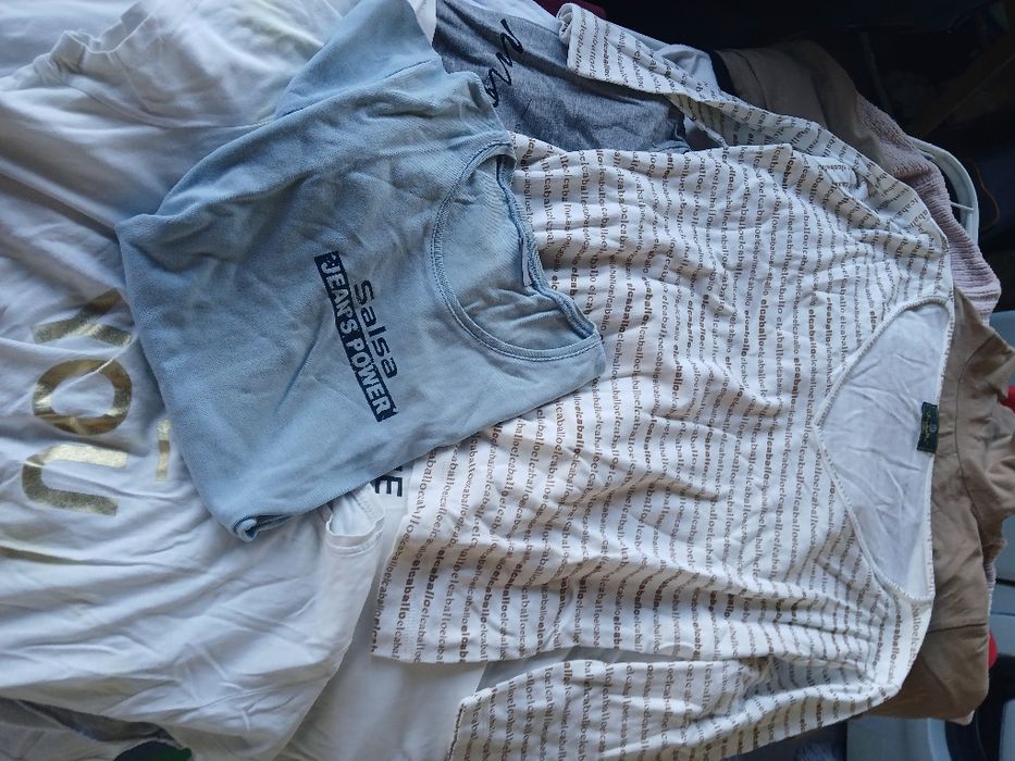 roupa de mulher S t-shirts, sweats, blusas