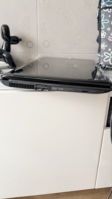 Laptop ASUS K72JR 17,3 cali