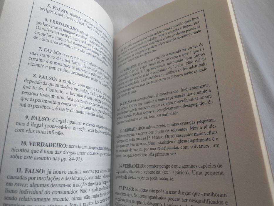 Drogas - Do êxtase à agonia por Anita Ganeri