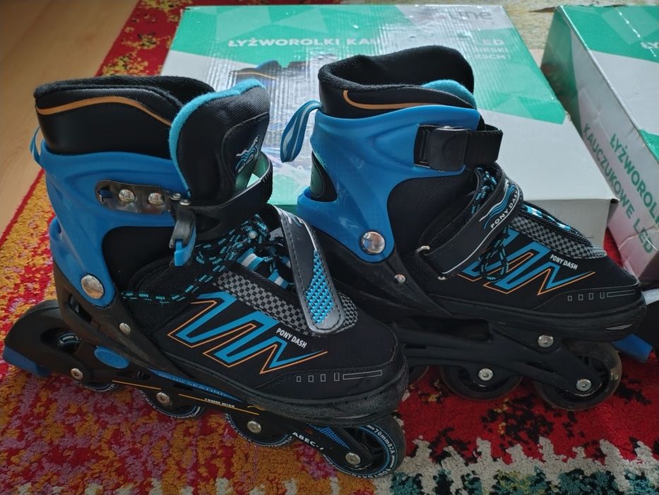 Łyżworolki, rolki regulowane, świecące