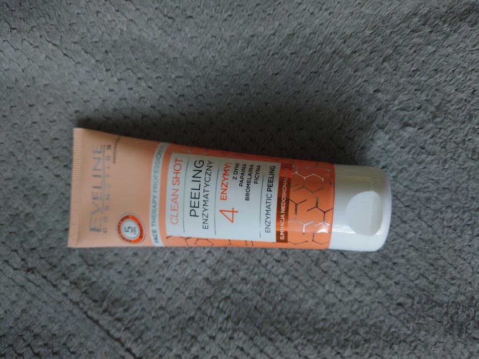 Eveline Peeling Enzymatyczny