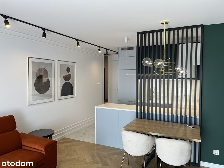 ***Trzypokojowe***Centrum***Bezpośrednio***Duży balkon**Okazyjna cena*