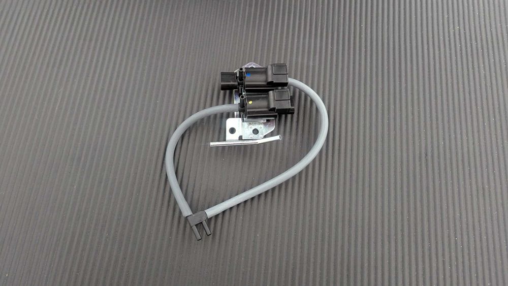 Клапан керування вакуумом MR263723 для Mitsubishi Pajero Montero Sport