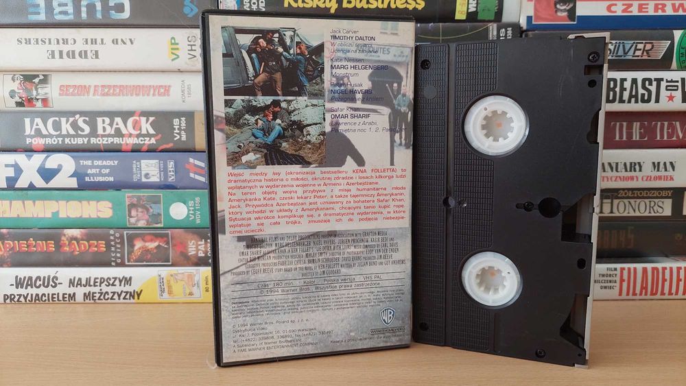 Wejść Między Lwy (Lie Down with Lions) - VHS