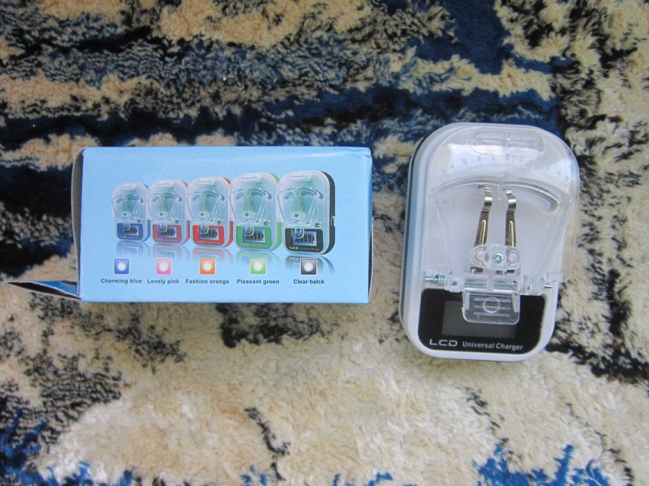Универсальное зарядное устройство Жабка с LCD дисплеем