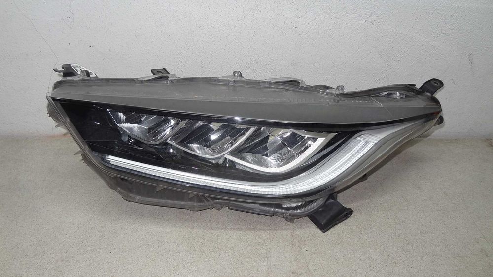 Toyota yaris IV 20- lampa przód lewa full led europa HG K0-8 D8