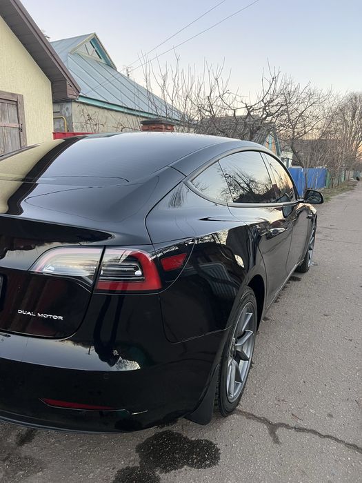 Tesla made 3 2021 рік 7 місяць
