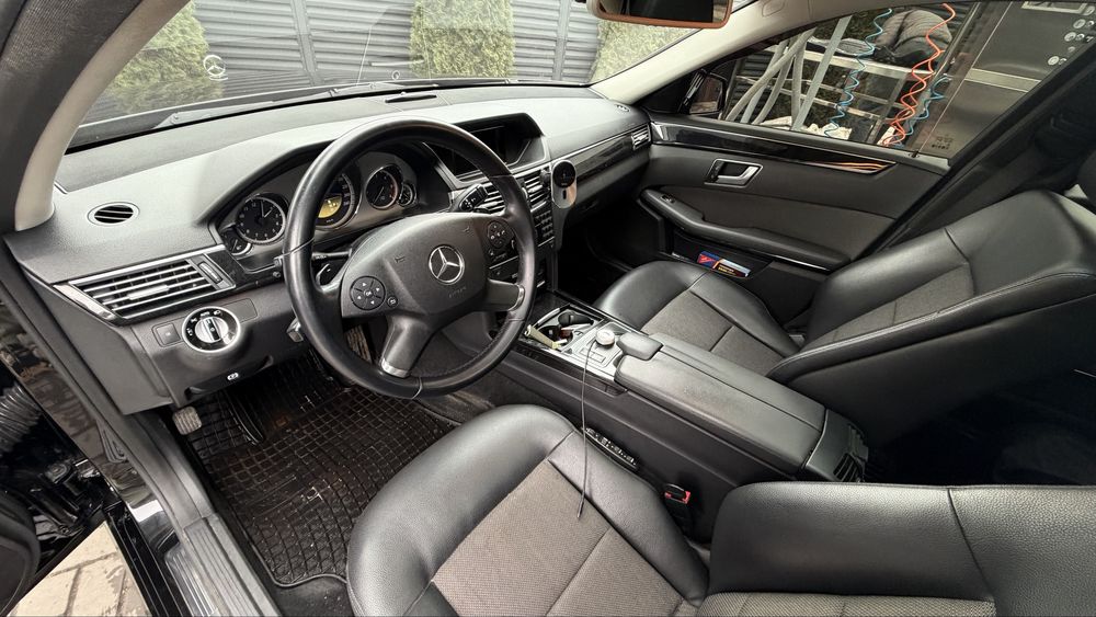 Mercedes-Benz E-Class 2011 w212 Avantgarde