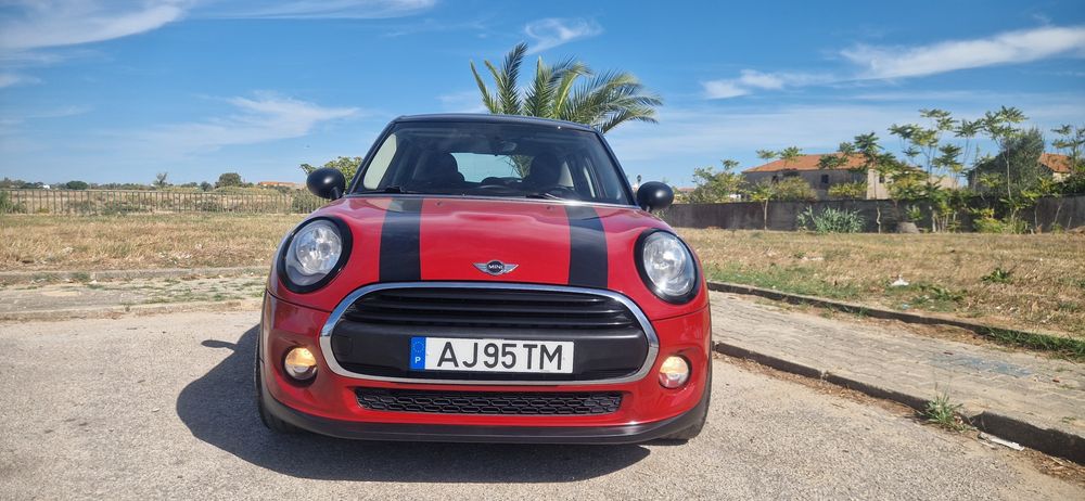 Mini Cooper D 5 portas 95CV — photo 3
