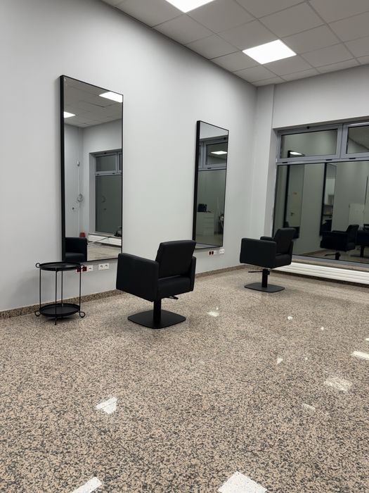 Wynajmę stanowisko w salonie fryzjerskim