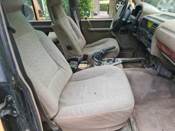 Land Rover Discovery 300 tdi peças usadas Chapeleira