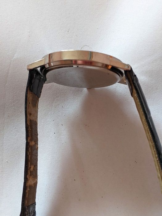 Elegancja z TWINS: Czarna Tarcza, Stal, Nowa Bateria!