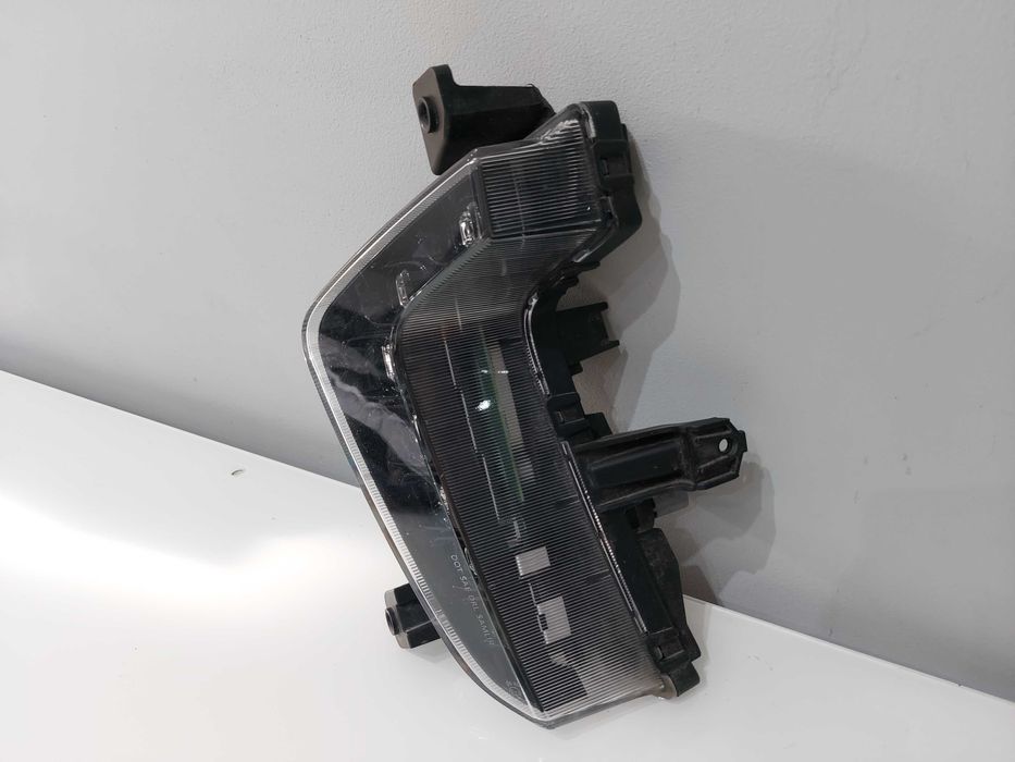 Hyundai Ioniq 16-19 Lampa do jazdy dziennej lewy przód 2PIN LED DRL EU