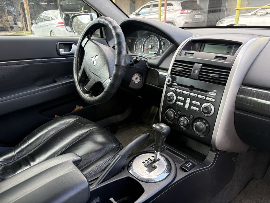 Mitsubishi galant