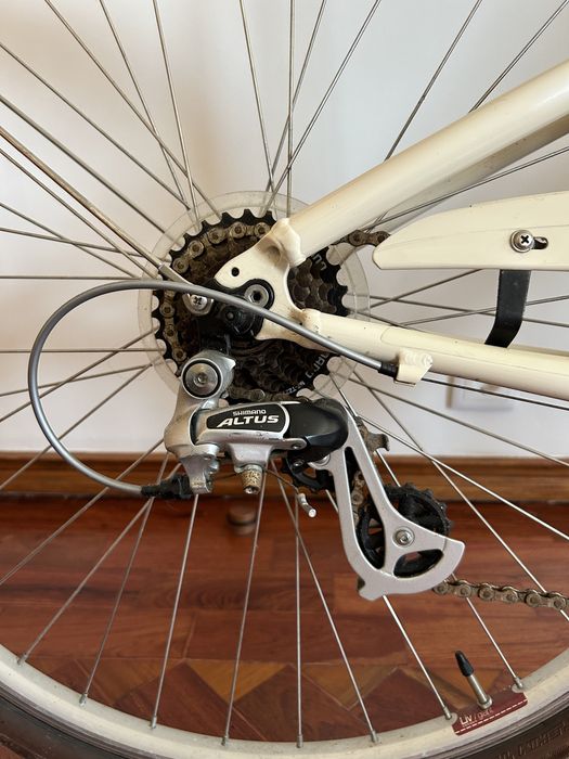 Bicicleta de cidade senhora Liv