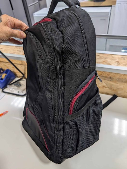 Mochila portátil 17" (Marca Port Designs) - Boa qualidade e espaçosa