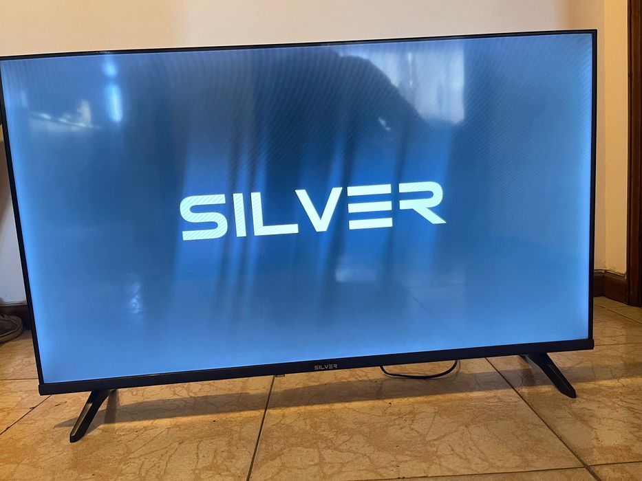 Smart tv Silver 40” polegadas