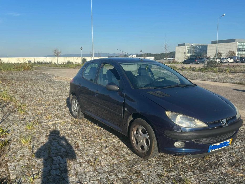 Peugeot 206 (Ano 2000)