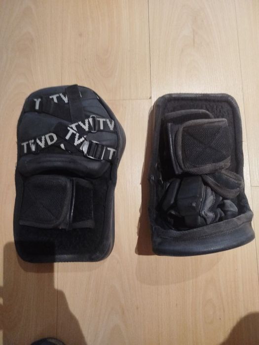 Luvas de guarda redes de hóquei em patins