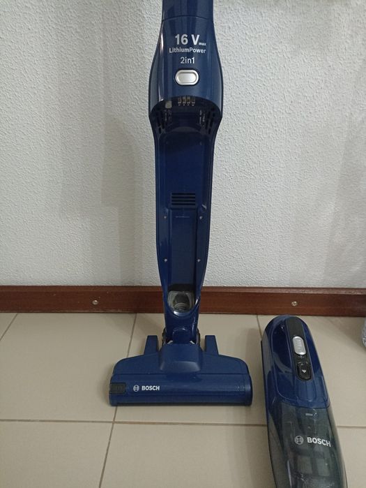 Aspirador vertical como novo com garantia