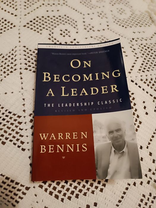 Livro On Becaming a Leader