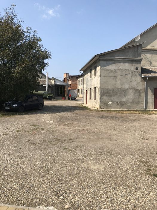 Завод продтоварів, комерційна нерухомість