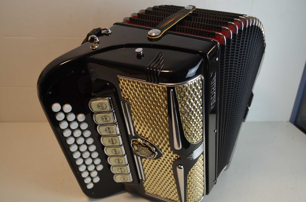 Concertina Adria 4 Voz.N 07