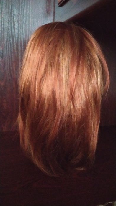 Перука жіноча,подовжене каре