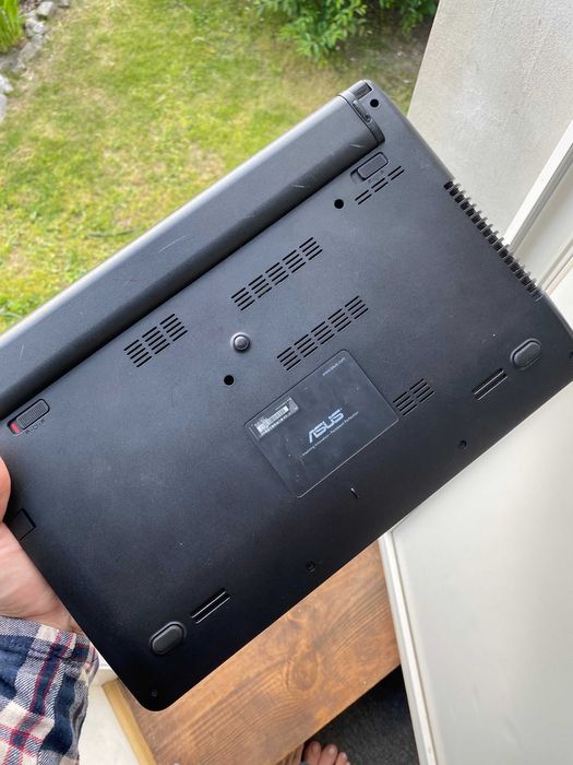 робочий Ноутбук Asus