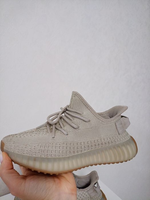 Кросівки Adidas Yeezy/ізіки