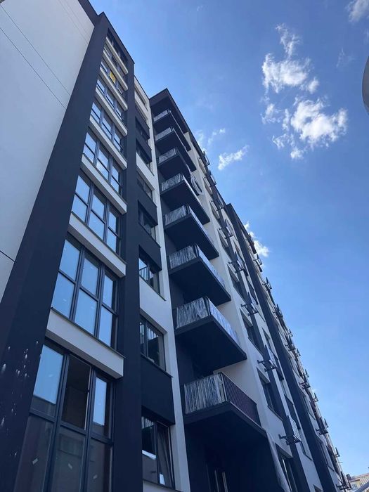 Продається 1-кімнатна квартира, 43 м², 3 поверх