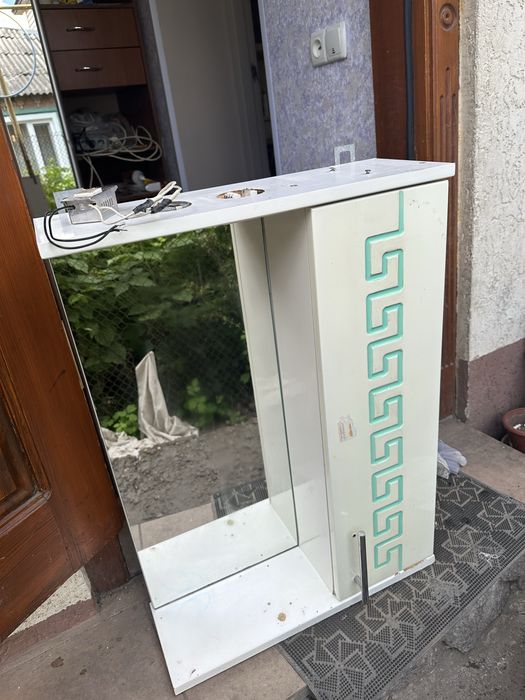 Зеркало тумба в ваную