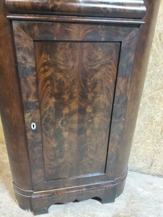 Stary kątnik biedermeier