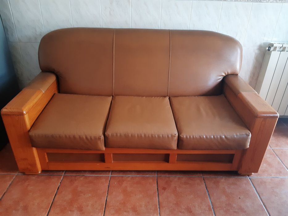 Vendo sofá 3 lugares