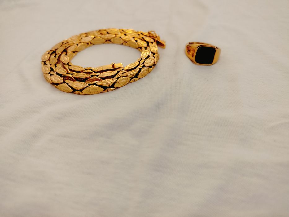 Piękny łańcuszek cartier pozłacany i sygnet