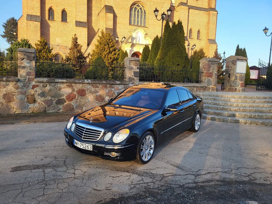 Mercedes-Benz Klasa E E350 3,5V6 Benzyna + Gaz Czarna Perła Avangarde Evo BiXenon Navi Lift