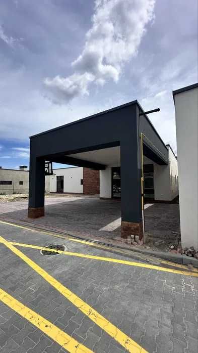 Будинок з ремонтом 207м2, 10 соток КМ, Стоянка - 330000уо