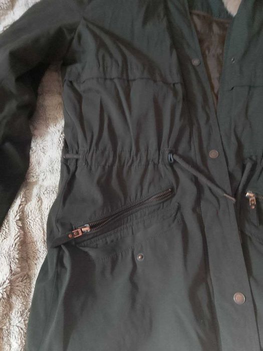 куртка жiноча Only осень-зима c капюшоном размер M