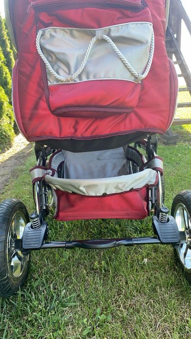 Wózek dziecięcy czerwony