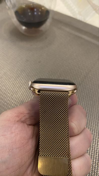 Apple Watch S5 44mm gold