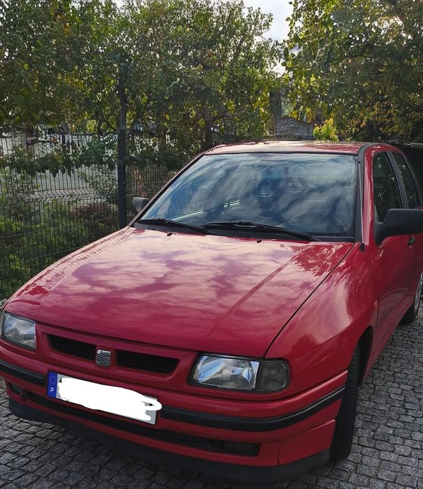 SEAT Ibiza 1.3i GLX