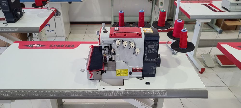 Промышленный пятиниточный оверлок