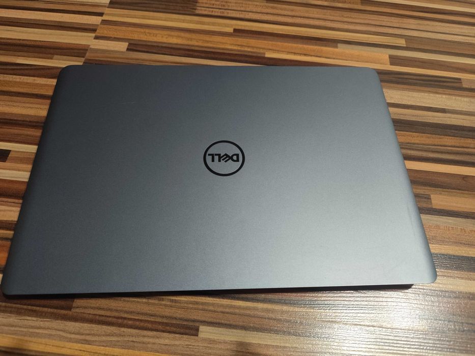 Ноутбук Dell Vostro 5581 /Core i5-8265U ( 4-яденрний)