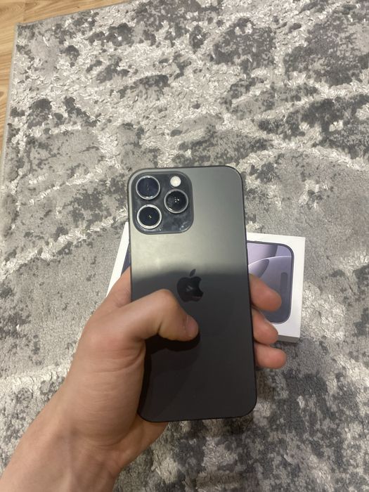Iphone 16 pro max , black titanium 512GB 97% kondycji baterii