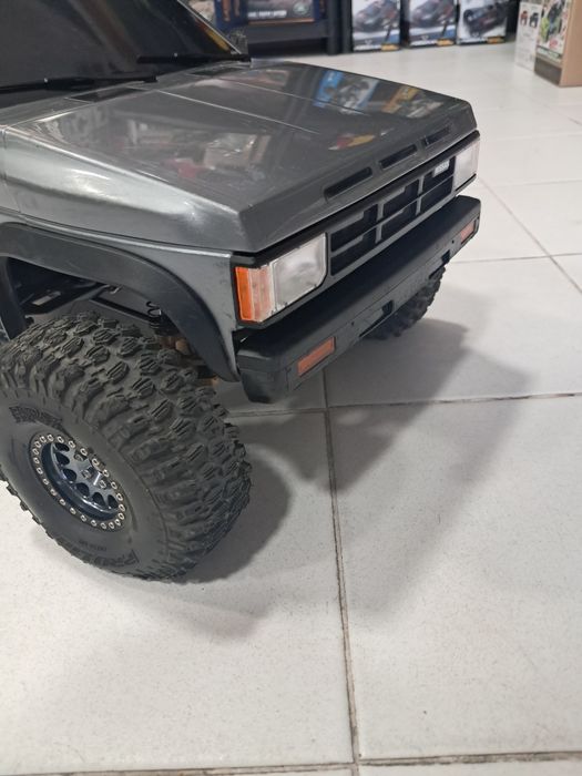 Usado Traxxas trx4 nissan terrano