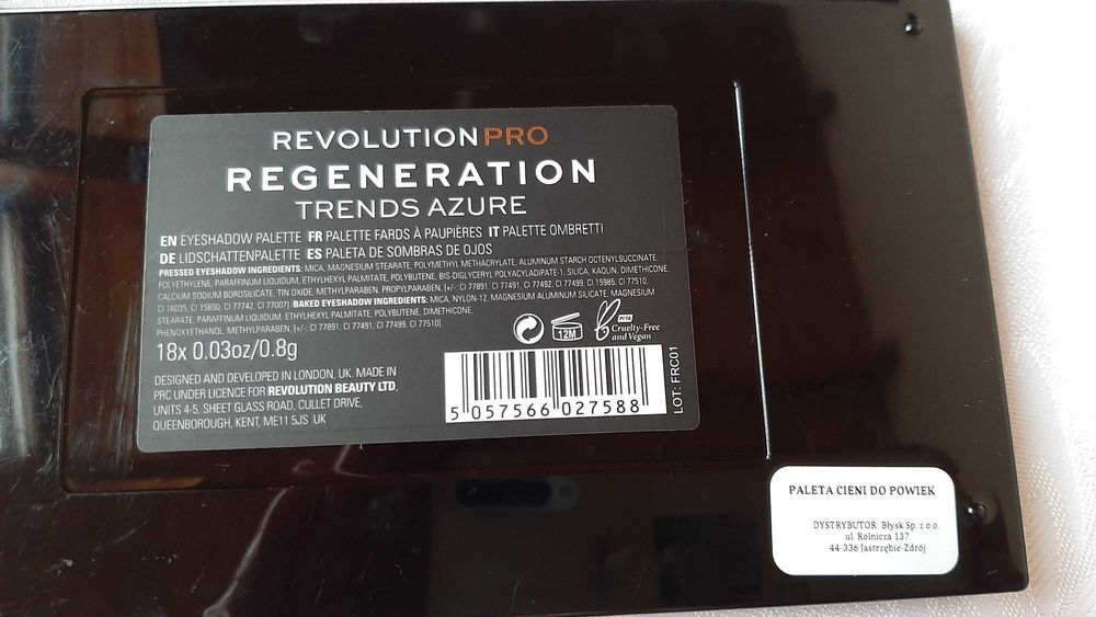 Paleta Revolution Pro Regeneration nude z kolorem