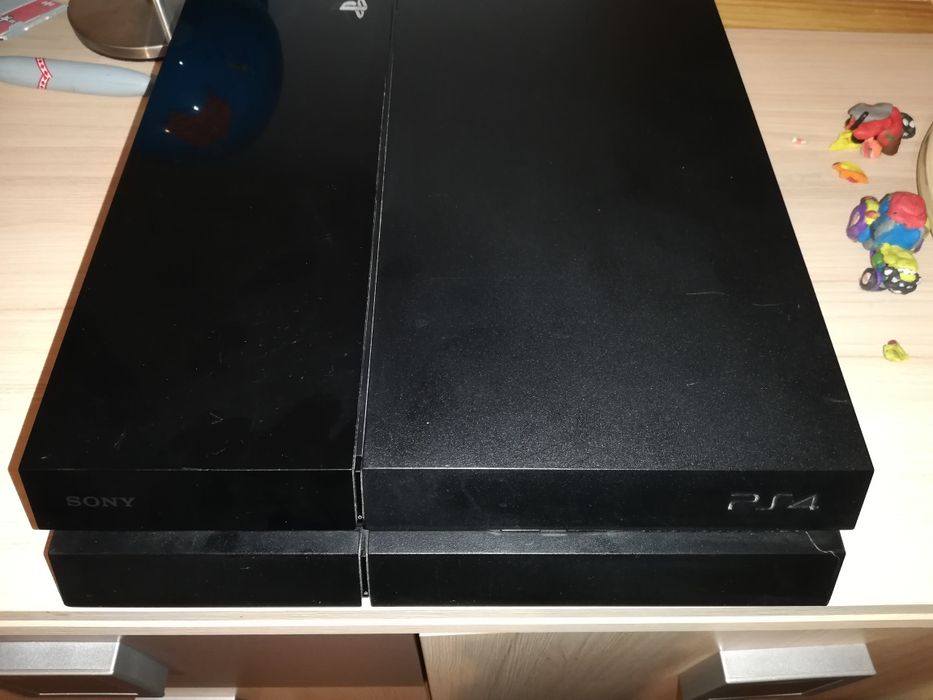 PlayStation 4 z padem