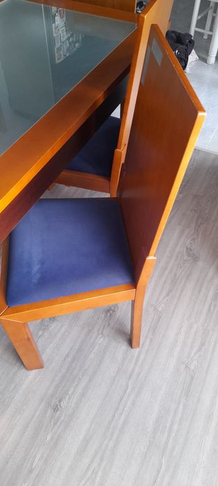 Mesa de sala com vidro