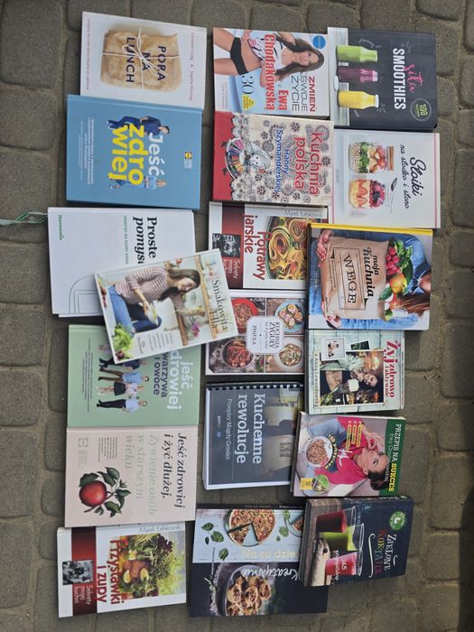 Duża ilość książek o gotowaniu