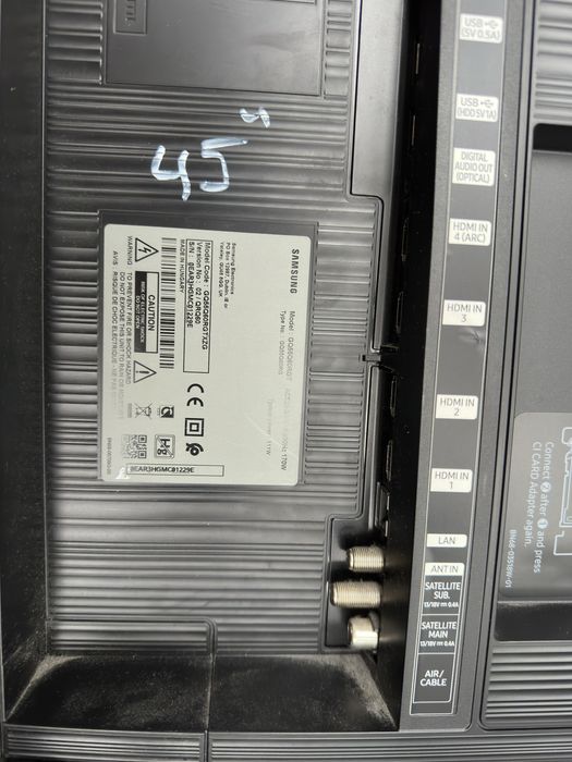 Телевізор Samsung QLED 55 GQ55Q60RGT